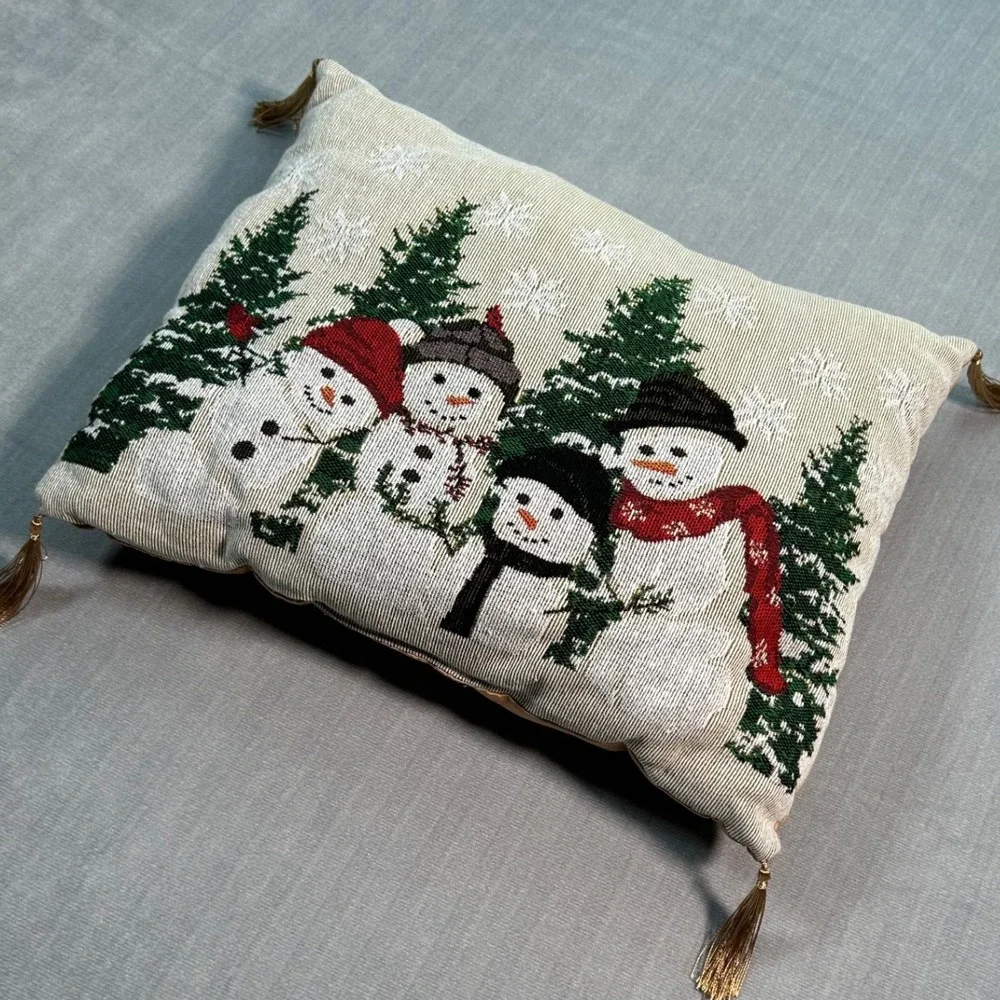 Christmas Snowmen Family Throw Pillow Tapestry Tassels Holiday Decor Snowflakes